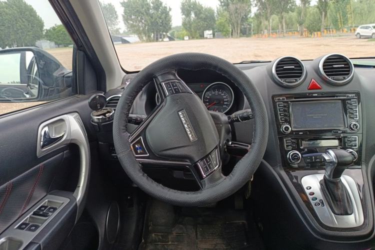 Used Haval H6 2013 Upgraded Model 2.4L Automatic Two-Wheel Drive Elite Version Steering Wheel