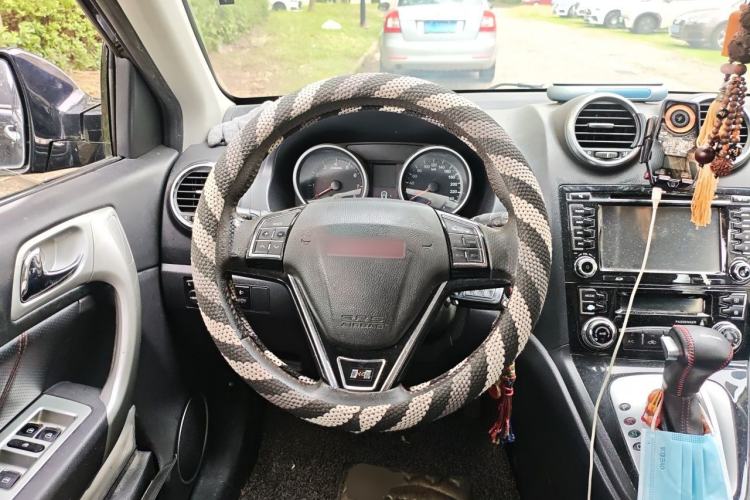 Used Haval H6 2013 Upgraded Model 2.4L Automatic Two-Wheel Drive Elite Version Steering Wheel