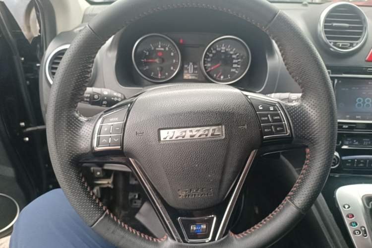Used Haval H6 2013 Upgraded Model 2.4L Automatic Two-Wheel Drive Elite Version Steering Wheel