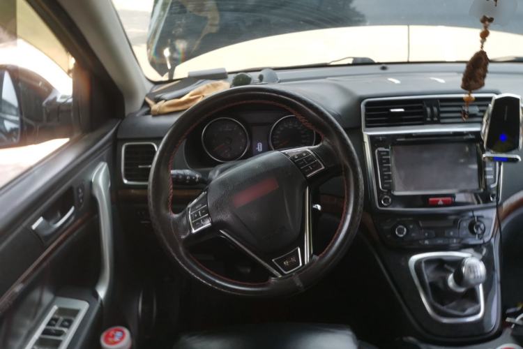 Used Haval H6 2013 Sport Edition 1.5T Manual Two-Wheel Drive Urban Model Steering Wheel