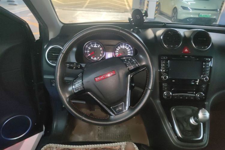 Used Haval H6 2013 Upgraded Model 1.5T Manual Two-Wheel Drive Elite Version Steering Wheel