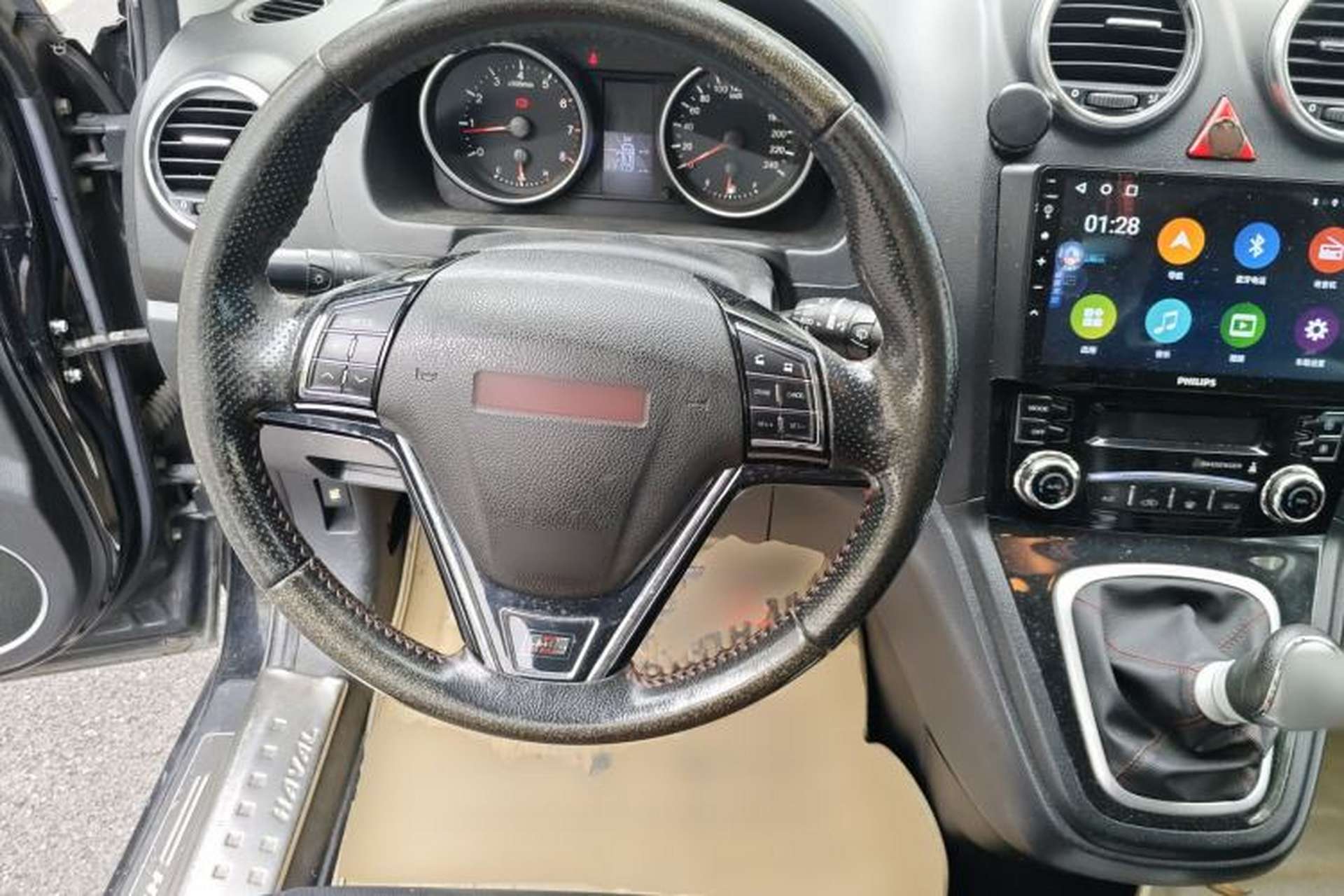 Used Haval H6 2013 Upgraded Model 1.5T Manual Two-Wheel Drive Elite Version Steering Wheel