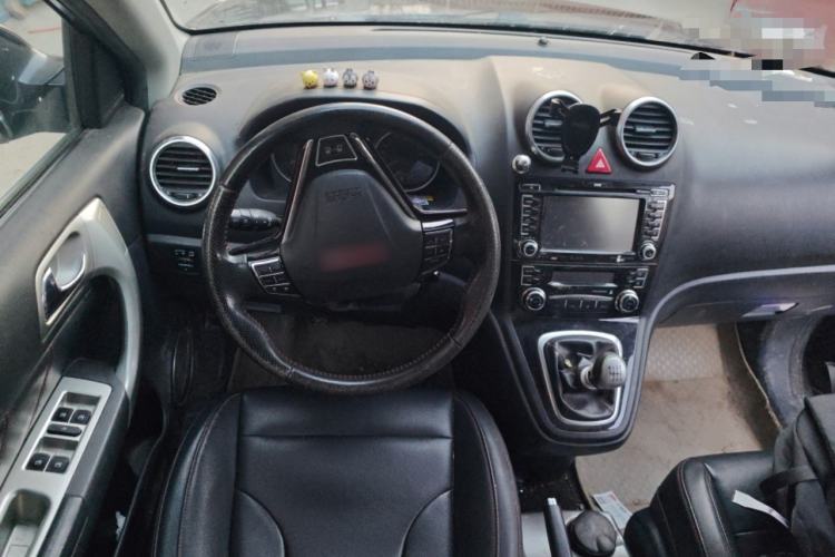 Used Haval H6 2013 Upgraded Model 1.5T Manual Two-Wheel Drive Elite Version Steering Wheel