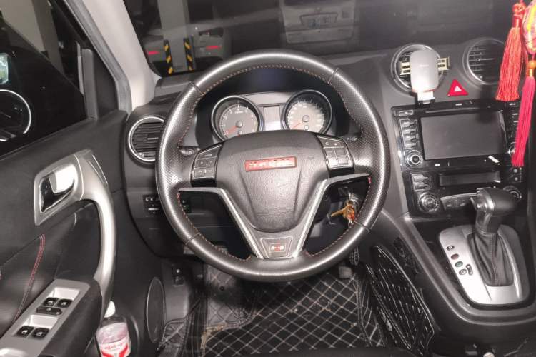 Used Haval H6 2013 Upgraded Model 2.4L Automatic Two-Wheel Drive Elite Version Steering Wheel