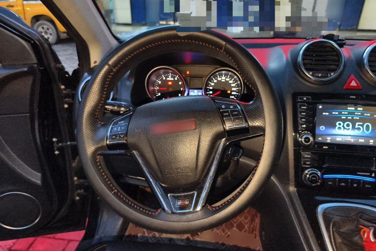 Used Haval H6 2013 Upgraded Model 1.5T Manual Two-Wheel Drive Elite Version Steering Wheel