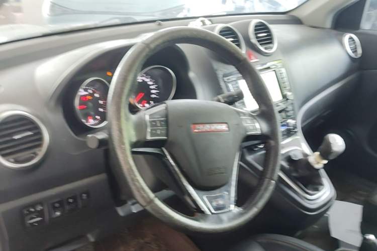 Used Haval H6 2013 Upgraded Model 1.5T Manual Two-Wheel Drive Elite Version Steering Wheel
