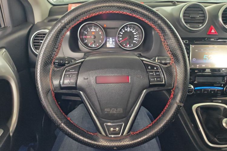Used Haval H6 2013 Upgraded Model 1.5T Manual Two-Wheel Drive Elite Version Steering Wheel