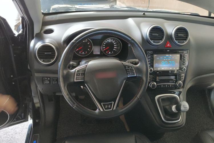 Used Haval H6 2013 Upgraded Model 1.5T Manual Two-Wheel Drive Elite Version Steering Wheel