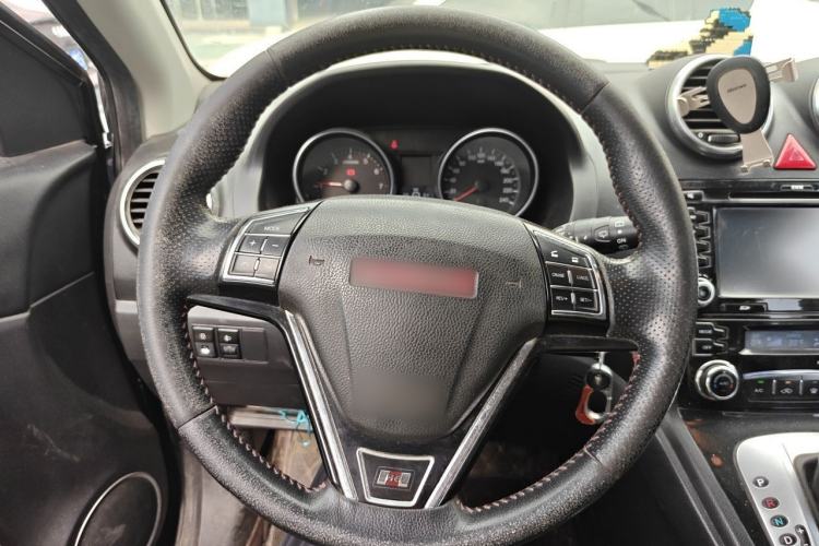 Used Haval H6 2013 Upgraded Model 2.4L Automatic Two-Wheel Drive Elite Version Steering Wheel