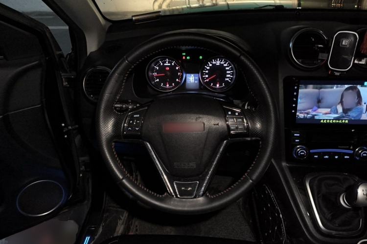 Used Haval H6 2013 Upgraded Model 1.5T Manual Two-Wheel Drive Elite Version Steering Wheel