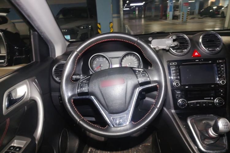 Used Haval H6 2013 Upgraded Model 1.5T Manual Two-Wheel Drive Elite Version Steering Wheel