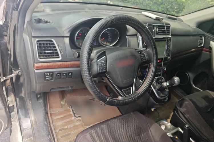 Used Haval H6 2013 Sport Edition 1.5T Manual Two-Wheel Drive Prestige Model Steering Wheel