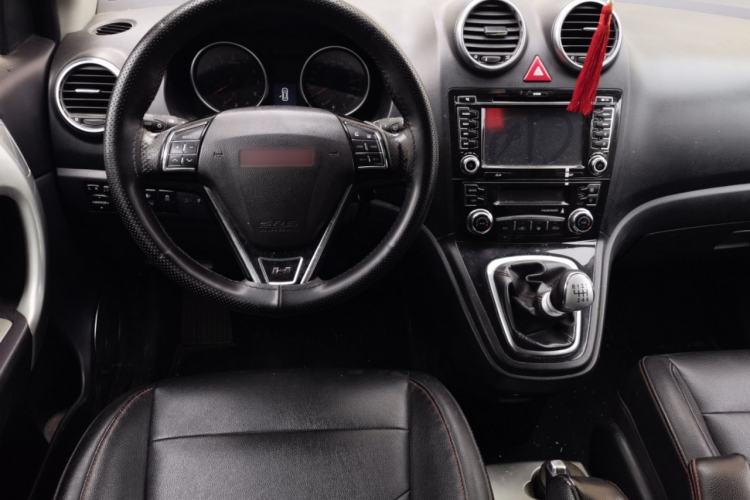 Used Haval H6 2013 Upgraded Model 1.5T Manual Two-Wheel Drive Elite Version Steering Wheel