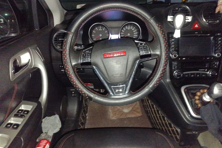 Used Haval H6 2013 Upgraded Model 1.5T Manual Two-Wheel Drive Elite Version Steering Wheel