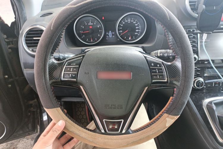 Used Haval H6 2013 Upgraded Model 1.5T Manual Two-Wheel Drive Elite Version Steering Wheel