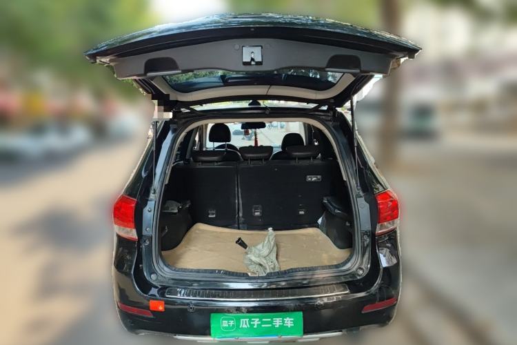 Used Haval H6 2013 Upgraded Model 1.5T Manual Two-Wheel Drive Elite Version Trunk
