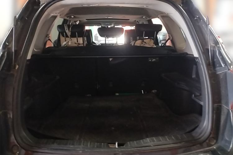 Used Haval H6 2013 Sports Edition 1.5T Manual Two-Wheel Drive Elite Model Trunk