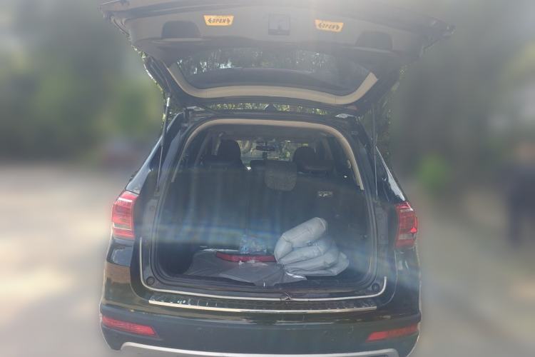 Used Haval H6 2013 Sports Edition 1.5T Manual Two-Wheel Drive Elite Model Trunk