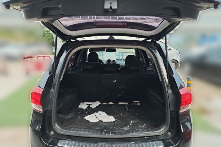 Used Haval H6 2013 Upgraded Model 1.5T Manual Two-Wheel Drive Elite Version Trunk