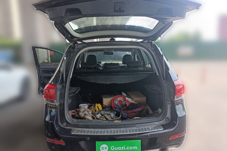 Used Haval H6 2013 Upgraded Model 1.5T Manual Two-Wheel Drive Elite Version Trunk