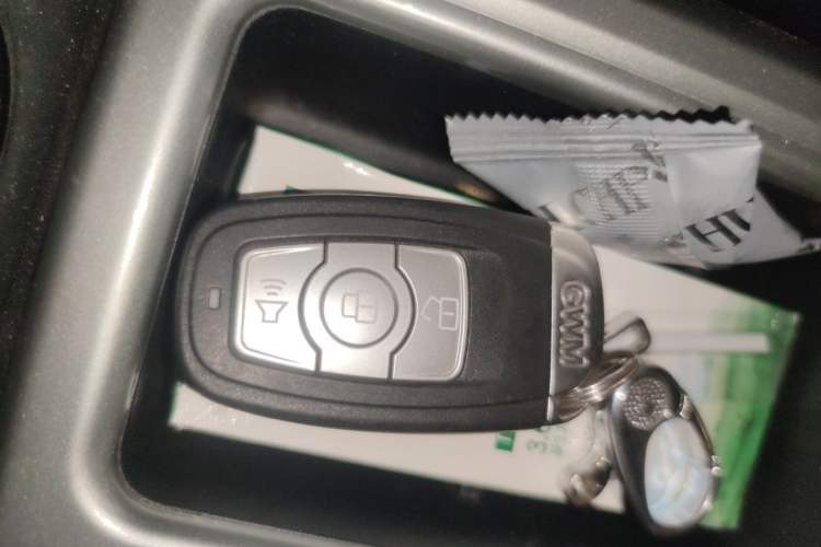 Used Haval H6 2013 Upgraded Model 1.5T Manual Two-Wheel Drive Elite Version Vehicle Key
