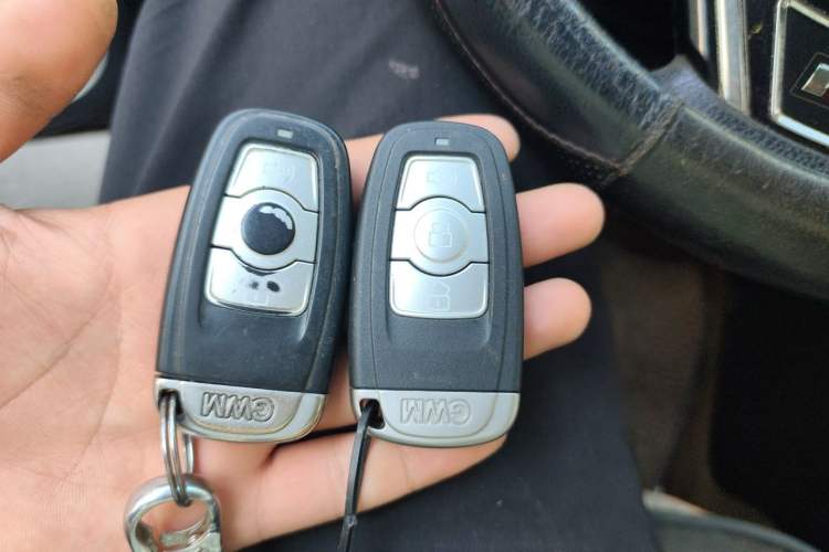 Used Haval H6 2013 Upgraded Model 1.5T Manual Two-Wheel Drive Urban Version Vehicle Key