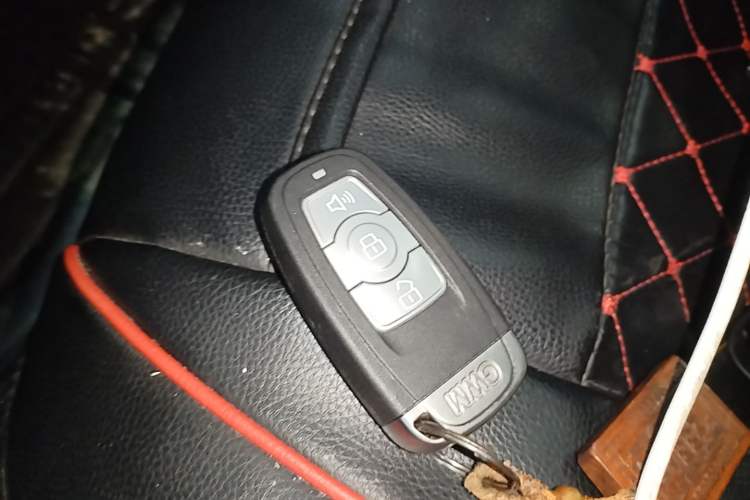 Used Haval H6 2013 Sports Edition 1.5T Manual Two-Wheel Drive Elite Model Vehicle Key