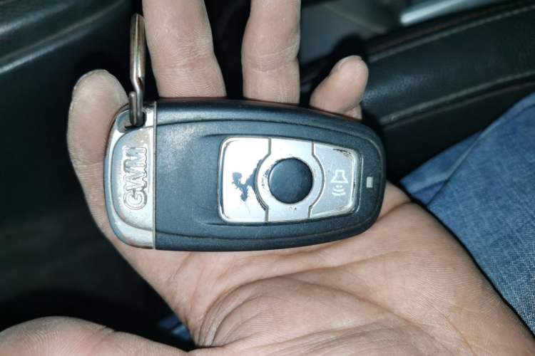 Used Haval H6 2013 Upgraded Model 1.5T Manual Two-Wheel Drive Elite Version Vehicle Key