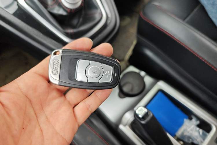 Used Haval H6 2013 Upgraded Model 1.5T Manual Two-Wheel Drive Elite Version Vehicle Key