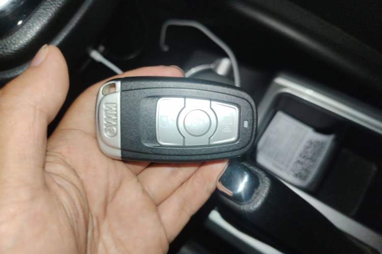 Used Haval H6 2013 Upgraded Model 1.5T Manual Two-Wheel Drive Elite Version Vehicle Key