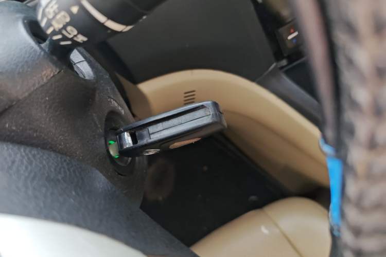 Used Haval H6 2013 Upgraded Model 2.4L Automatic Two-Wheel Drive Elite Version Vehicle Key
