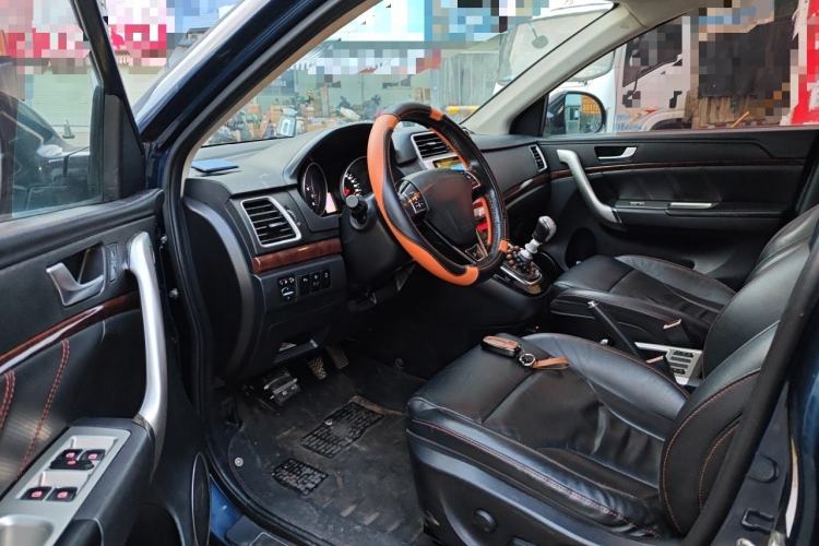 Used Haval H6 2013 Sport Edition 1.5T Manual Two-Wheel Drive Prestige Model Driver Seat