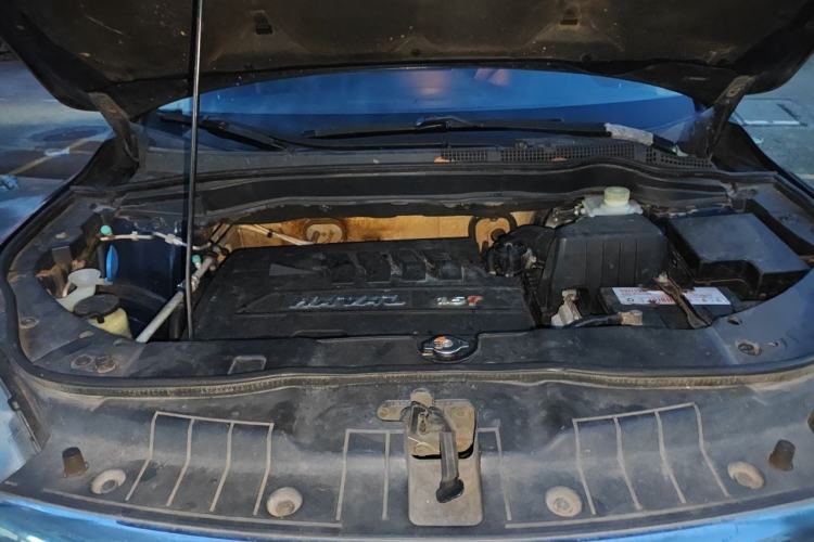 Used Haval H6 2013 Sport Edition 1.5T Manual Two-Wheel Drive Prestige Model Engine Bay