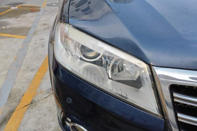 Used Haval H6 2013 Sport Edition 1.5T Manual Two-Wheel Drive Prestige Model Right Front Headlight