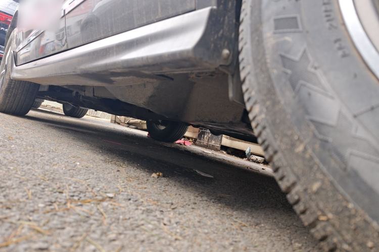 Used Haval H6 2013 Upgraded Model 1.5T Manual Two-Wheel Drive Elite Version Chassis Rear Left