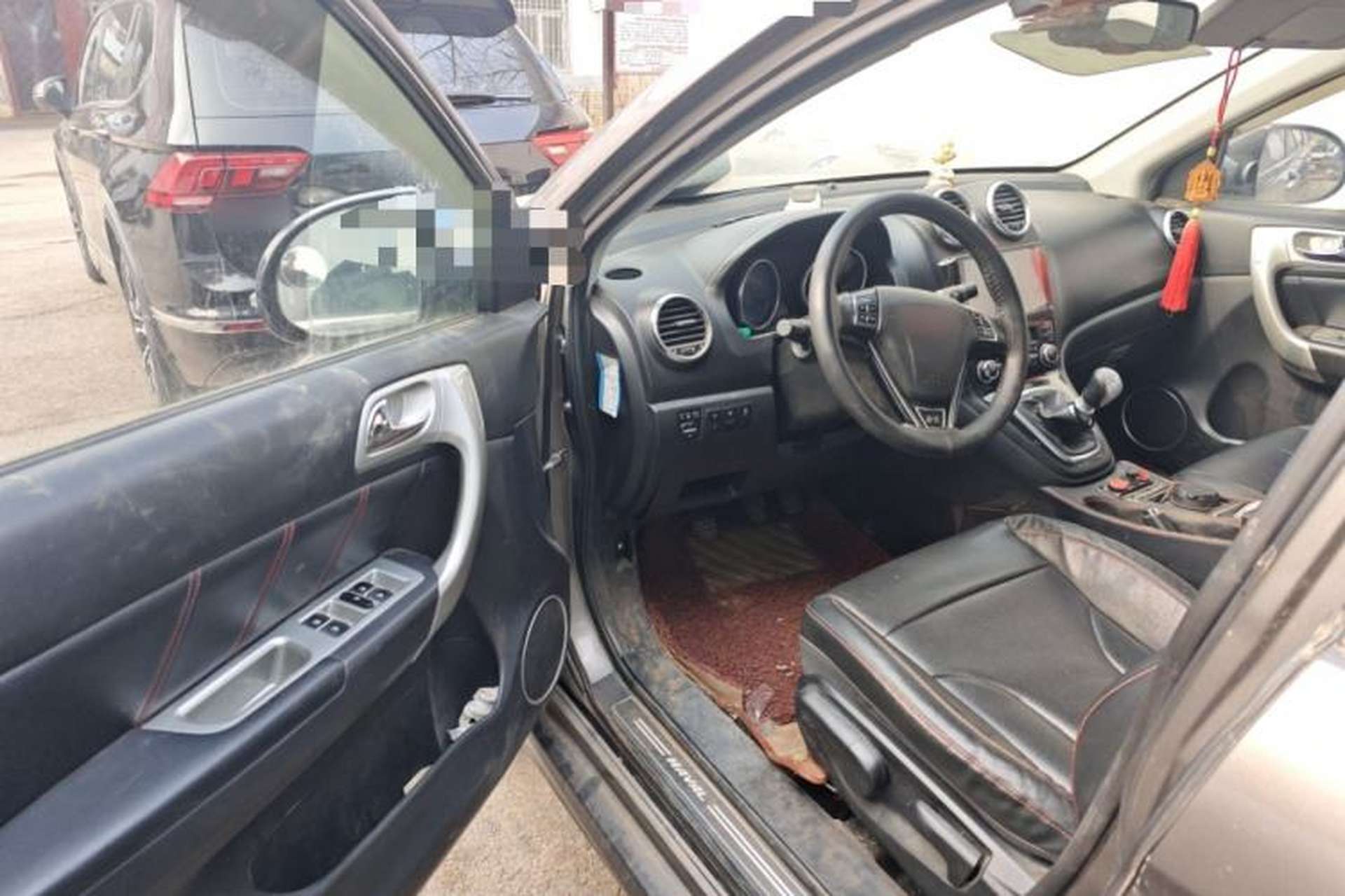 Used Haval H6 2013 Upgraded Model 1.5T Manual Two-Wheel Drive Elite Version Driver Seat