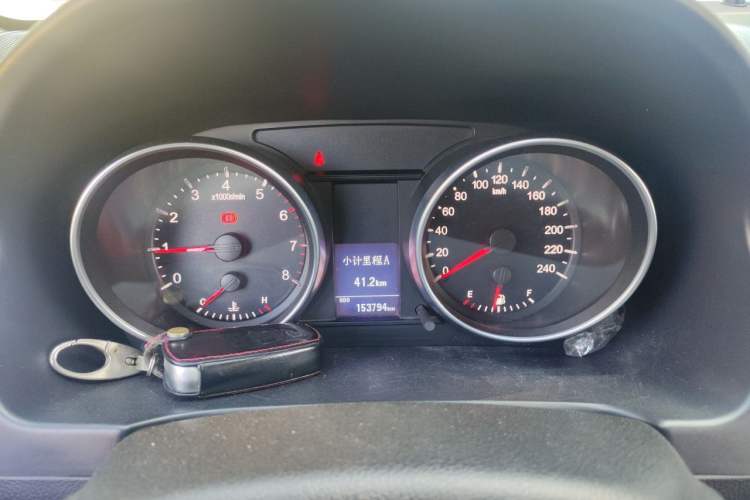 Used Haval H6 2013 Upgraded Model 1.5T Manual Two-Wheel Drive Elite Version Instrument Cluster