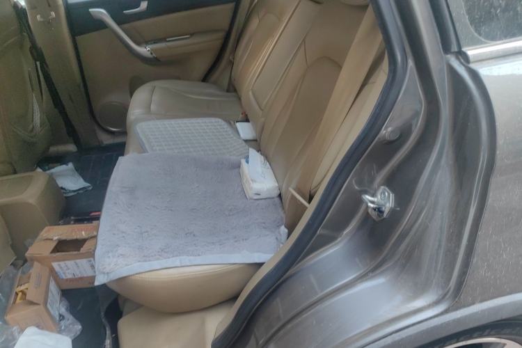 Used Haval H6 2013 Sport Edition 1.5T Manual Two-Wheel Drive Prestige Model Left Rear Seat