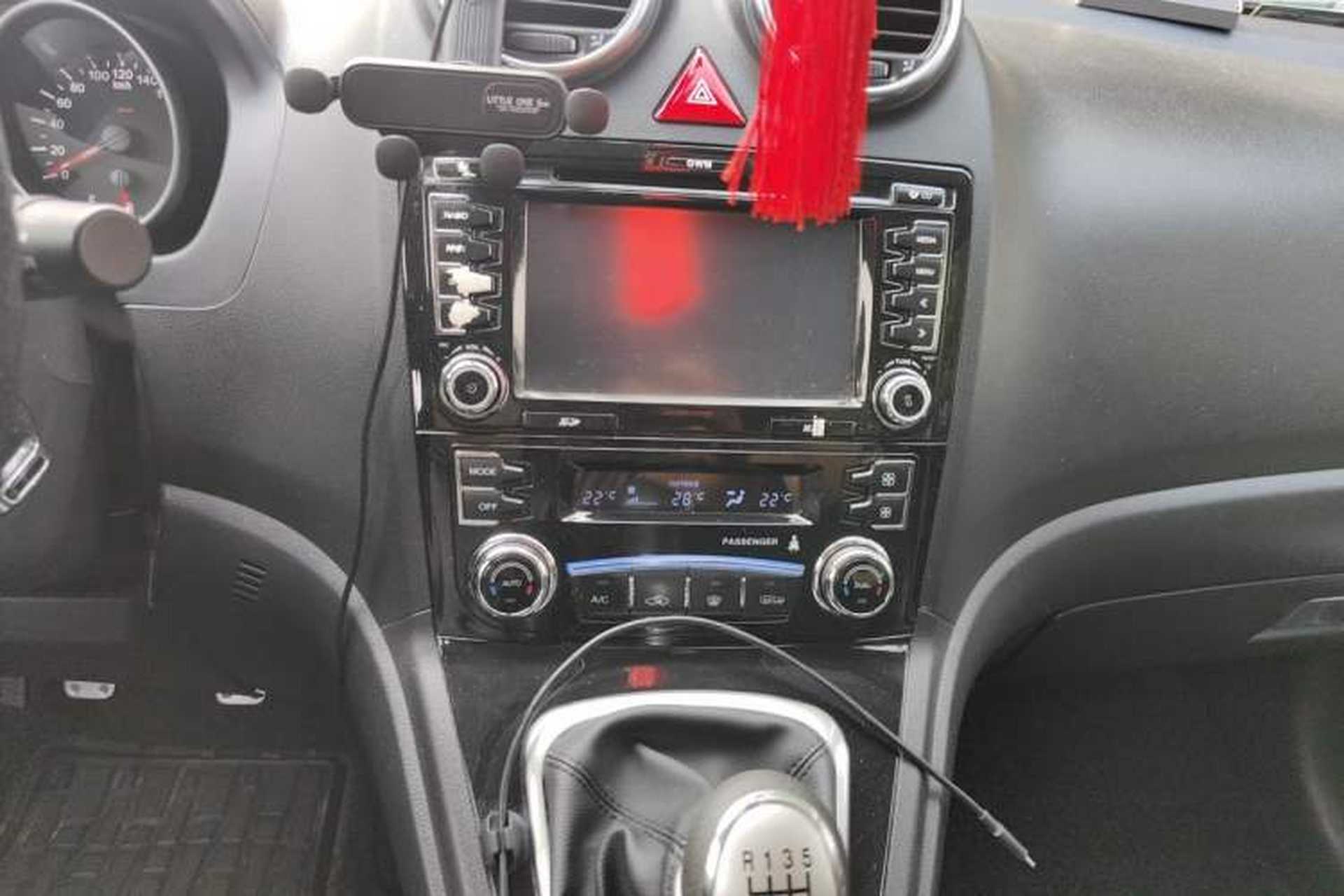 Used Haval H6 2013 Upgraded Model 1.5T Manual Two-Wheel Drive Elite Version Audio And AC Panel