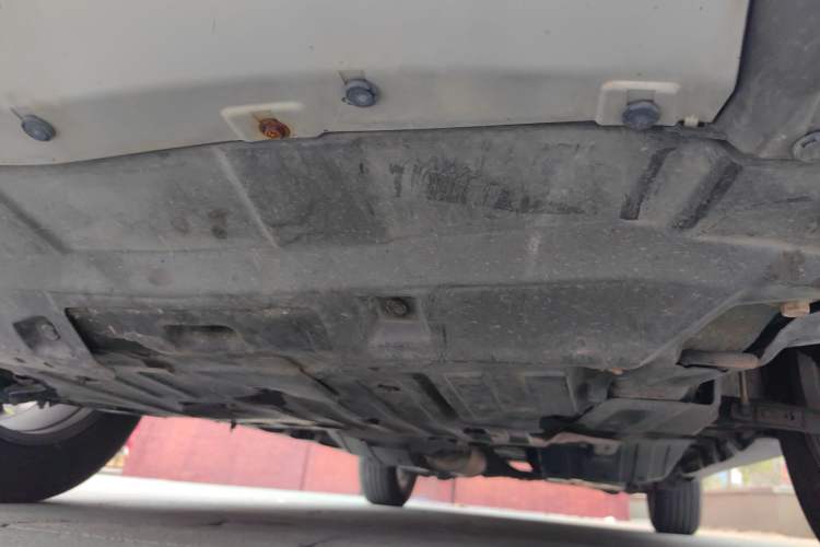 Used Haval H6 2013 Sport Edition 1.5T Manual Two-Wheel Drive Prestige Model Chassis Front