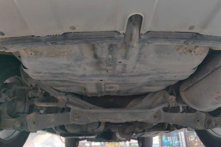 Used Haval H6 2013 Sport Edition 1.5T Manual Two-Wheel Drive Prestige Model Chassis Rear