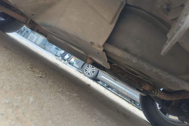 Used Haval H6 2013 Upgraded Model 2.4L Automatic Two-Wheel Drive Elite Version Chassis Rear Left