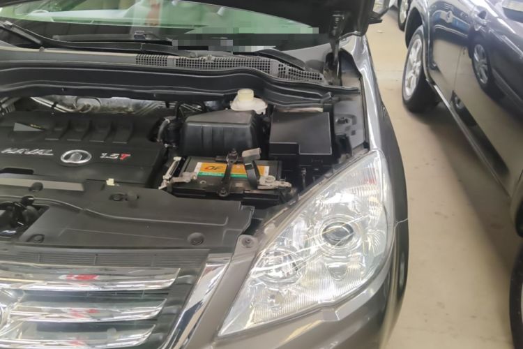 Used Haval H6 2013 1.5T Manual 4x4 Elite Model Engine Bay Left