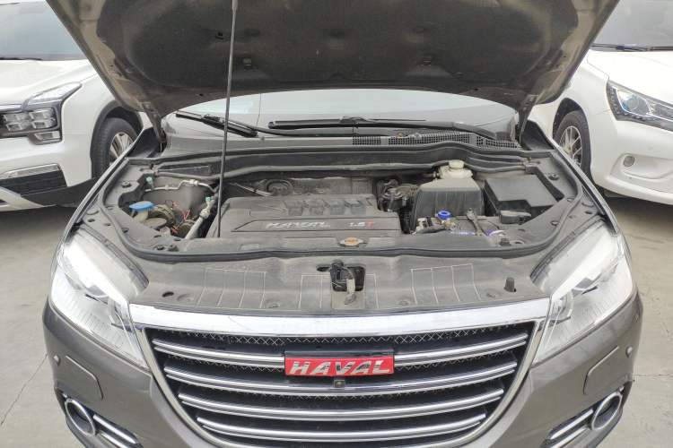 Used Haval H6 2013 Sport Edition 1.5T Manual Two-Wheel Drive Prestige Model Engine Bay