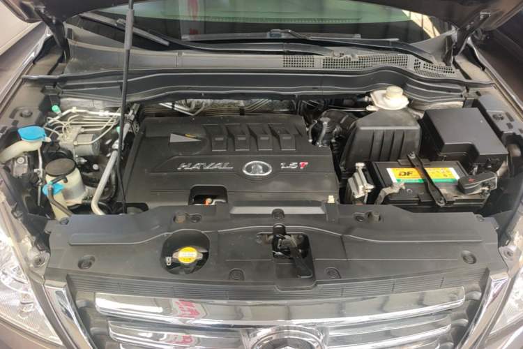 Used Haval H6 2013 1.5T Manual 4x4 Elite Model Engine Bay