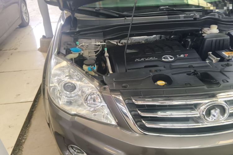 Used Haval H6 2013 1.5T Manual 4x4 Elite Model Engine Bay Right