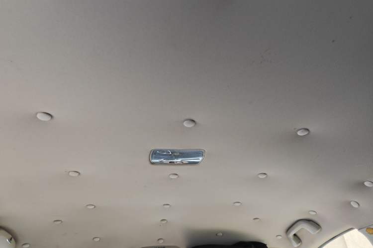 Used Haval H6 2013 Upgraded Model 1.5T Manual Two-Wheel Drive Elite Version Headliner