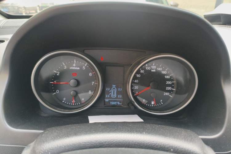 Used Haval H6 2013 Upgraded Model 1.5T Manual Two-Wheel Drive Elite Version Instrument Cluster