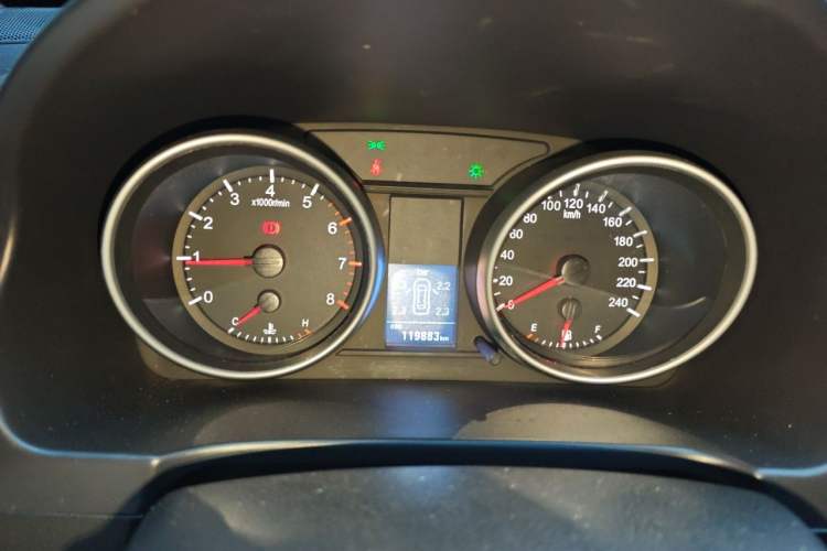 Used Haval H6 2013 Upgraded Model 1.5T Manual Two-Wheel Drive Elite Version Instrument Cluster