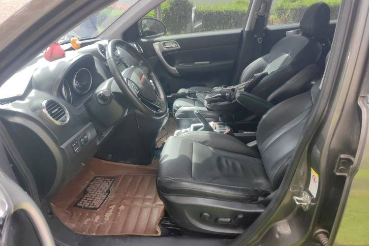 Used Haval H6 2013 Upgraded Model 2.4L Automatic Two-Wheel Drive Prestige Version Left Front Seat